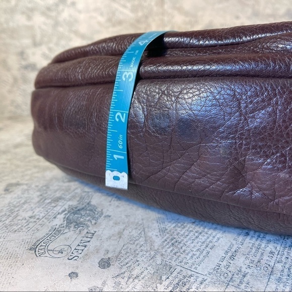 Libaire Handbag Large Contoured Hobo Bag - Picture 14 of 14